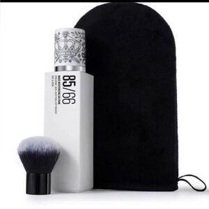 IL MAKIAGE TANNING FOAM W APPLICATOR BRUSH AND MITT